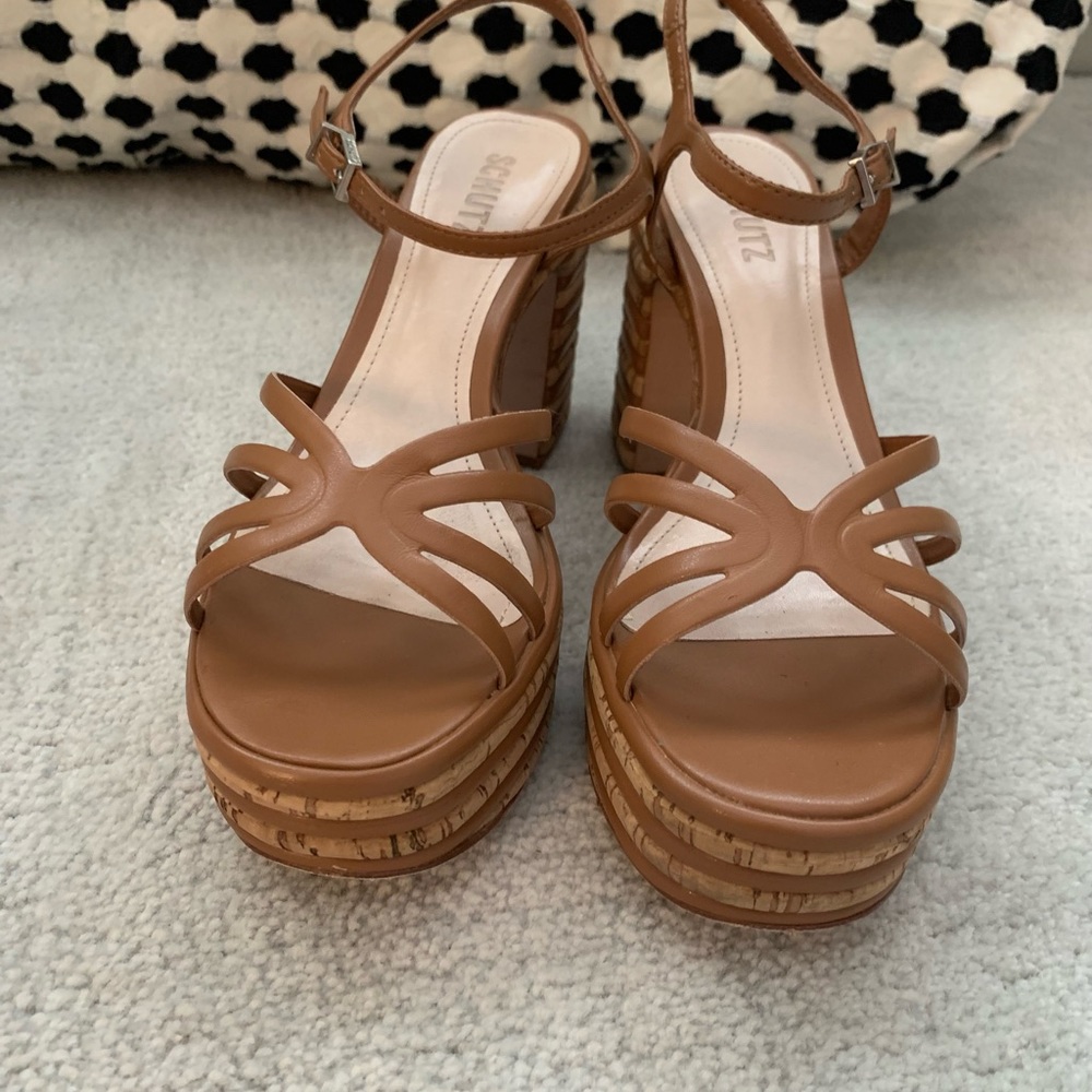 SCHUTZ Saltó Alto high heel Platform Sandal in tan, size 8 - Picture 5 of 5
